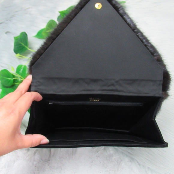 Isabel Canovas Vintage Velvet Mink Envelope Clutch - Picture 6 of 11